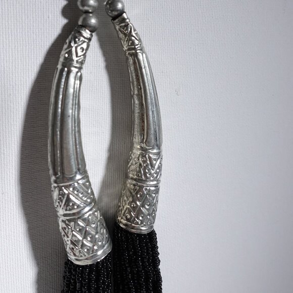 Vintage Black Beaded Necklace with Silver-Tone Accents - Picture 7 of 8